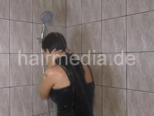 Laden Sie das Bild in den Galerie-Viewer, 9093 14 Long Hair Wash Routine  L&#39;Oréal Shampoo Reviews