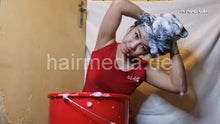 Carica l&#39;immagine nel visualizzatore di Gallery, 9093 23 Long Hair red bucket forward wash lather twice