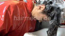 Cargar imagen en el visor de la galería, 9094 Shqiponje forward salon shampooing by Lilly in headscarf, Zoya controlled
