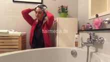 将图片加载到图库查看器，1147 self shampooing ASMR relax sound in red jacket in bathroom over tub