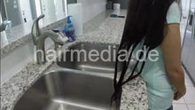 Carica l&#39;immagine nel visualizzatore di Gallery, 1216 ASMR Hair washing with lather sounds and hair brushing