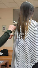 将图片加载到图库查看器，1191 Agnieszka by Amal forward shampoo in backward bowl and haircut by Linda - vertical video