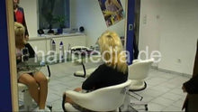 Carica l&#39;immagine nel visualizzatore di Gallery, 1214 Schnittpunkthaare Angie Video 1002 caping and apron and shampooing