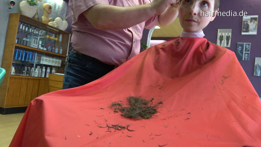 8144 AnjaL 2 cut and buzz by barber truckdriver in barbershop chair