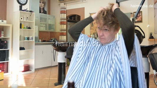 1191 LindaS by barber, haircut