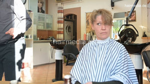 1191 LindaS by barber, haircut