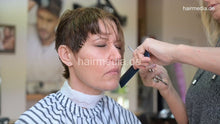 Laden Sie das Bild in den Galerie-Viewer, 1191 04 LindaS by Dzaklina introduction third haircut again much too short