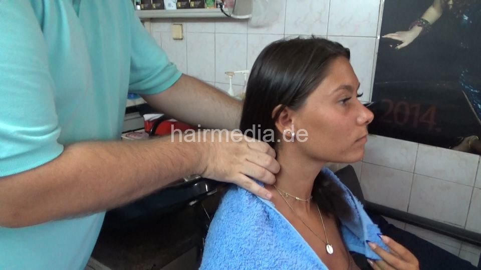 6210 Anette sister shampoo backward by barber