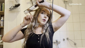 962 Antonija self at home shampooing and curling iron styling
