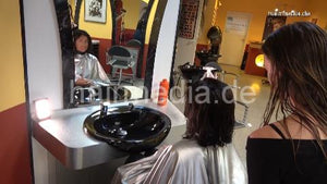 9086 Asya by Veronique 2 forward salon shampooing rich lather earwash facewash pvc shampoo cape
