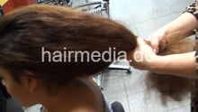 Load image into Gallery viewer, 9085 Basak by ValentinaDG thick hair salon shampooing in black bowl