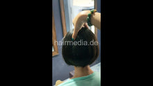 Load image into Gallery viewer, 1163 83 Haircutting Vlog 1 bobcut