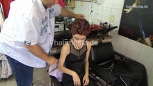 Charger l&#39;image dans la galerie, 4120 Daughter Bojana 4 red teen girl shampoo by barber