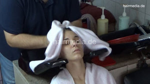 1190 Mom Cvetana 1 shampoo by barber backward