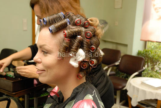 6135 BiancaW wet set by mature barberette metal rollers