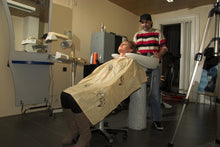 Carica l&#39;immagine nel visualizzatore di Gallery, 8134 1 KristinaF backward shampoo by old barber