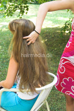 Carica l&#39;immagine nel visualizzatore di Gallery, 196 NicoleB 3 by AnjaS longhair outdoor hairshow, combing, braiding