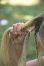 Carica l&#39;immagine nel visualizzatore di Gallery, 196 EvaK 1 by AnjaS longhair show brushing braiding outdoor