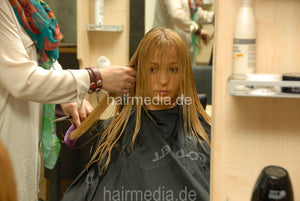 4054 Yara 3 cut haircut mom controlled in Kassel salon