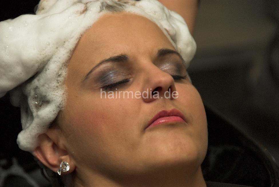 340 barberettes each other s1594 salon shampooing backward manner part 1