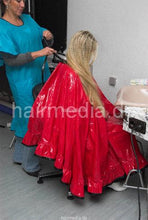 Laden Sie das Bild in den Galerie-Viewer, 198 Amalia long blonde hair in salon 2 forward hairwash by mom in dederon apron using heavy shampoocape