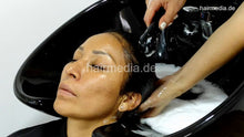Load image into Gallery viewer, 1155 Neda Salon 20210902 2 Daisy backward salon shampoo