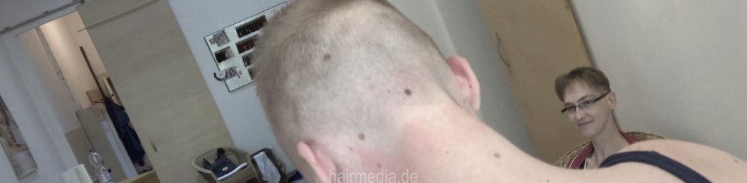 8146 Ellen buzz bald by barber headshave