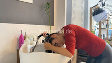 Carica l&#39;immagine nel visualizzatore di Gallery, 1172 AlinaR  21_10_29 self salon shampooing over backward bowl - HD cam video -