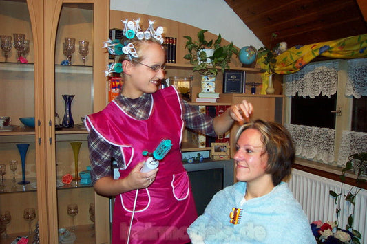6206 Yvonne at home shampoo and set in rollers and dederon apron