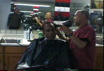 204 JW2 US barbershop shampoo and haircut by barber MTM