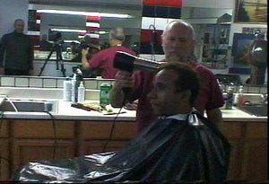 204 JW2 US barbershop shampoo and haircut by barber MTM