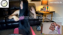Load image into Gallery viewer, 1187 Jenny vlog 220207 kitchensink shampooing rich lather top view
