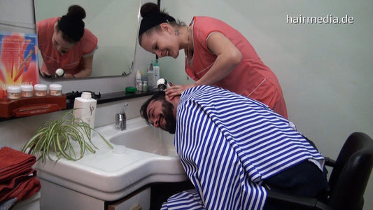 2004 JessikaW strong barberette bf 1 forward hairwash