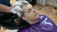 Cargar imagen en el visor de la galería, 9146 smoking barberette Justyna by barber ASMR backward salon shampooing in purple pvc vinyl shampoocape
