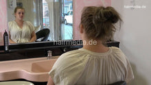 将图片加载到图库查看器，539 Justyna barberette 1 forward shampoo by barber in vintage hairsalon