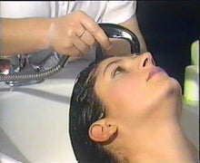 Load image into Gallery viewer, 0031 misc salon backward shampooing from the 1980s  20 clients