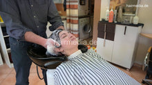Laden Sie das Bild in den Galerie-Viewer, 1193 KamilaS by barber casting 1 backward shampoo