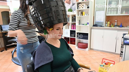 6216 KseniaK 4 by Leyla under the dryer