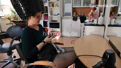 6216 KseniaK 4 by Leyla under the dryer