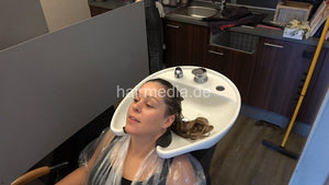 4060 Kyra long hair teen bleaching XXL hair 3 at shampoo station