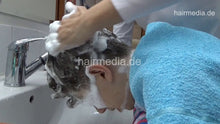 将图片加载到图库查看器，2022 LazarZ 1 young man mom controlled forward wash by barber Jelena