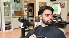 Laden Sie das Bild in den Galerie-Viewer, 1207 Leyla cutting barber Maicol and doing beard