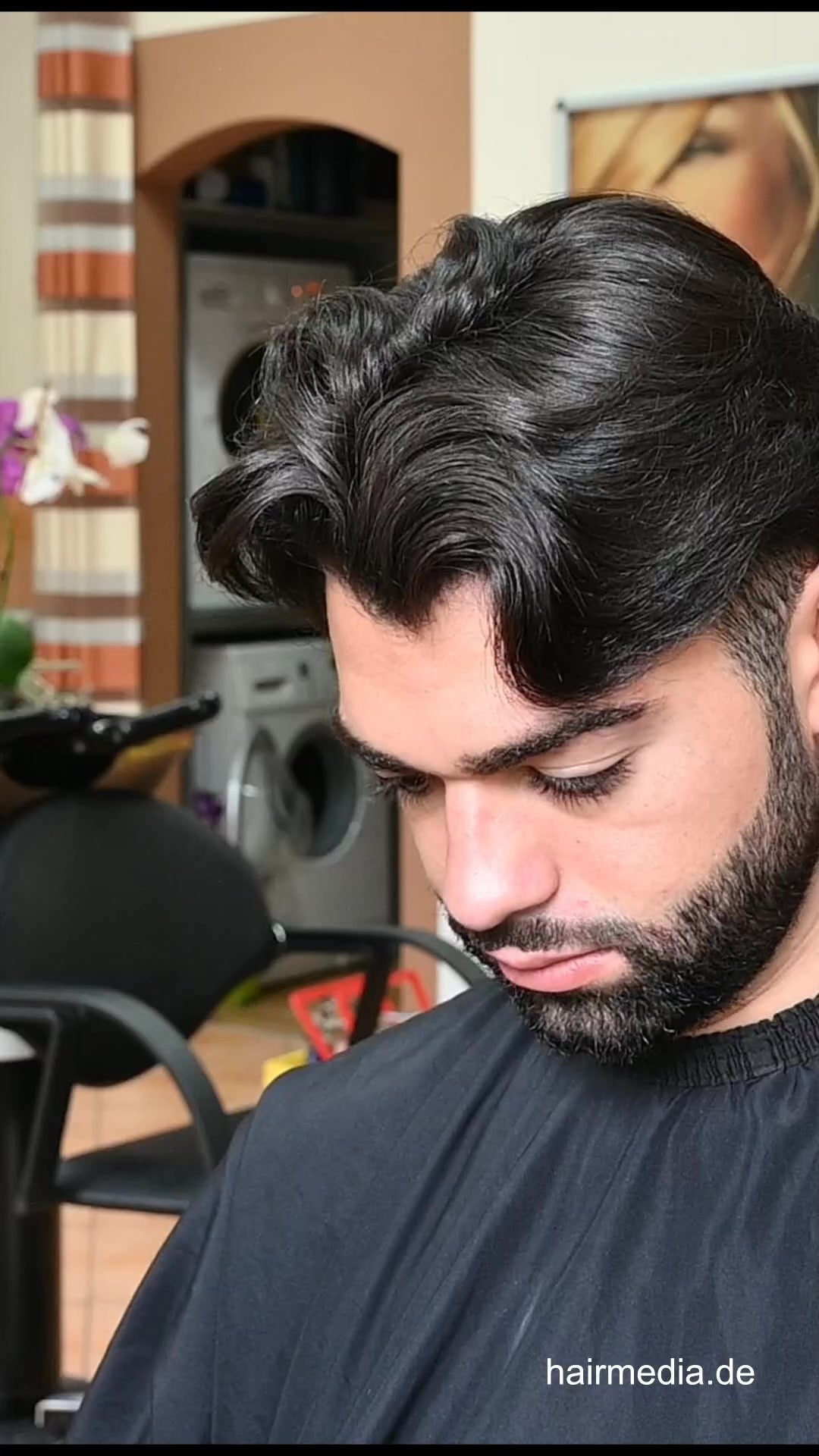 1207 Leyla cutting barber Maicol and doing beard - vertical video
