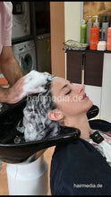 Laden Sie das Bild in den Galerie-Viewer, 1207 Leyla by barber Maicol backward salon shampoo and blow out  - vertical video