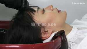 359 Lin second backward shampoo and blow dry, old barber large black gloves