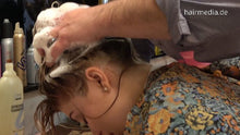 Cargar imagen en el visor de la galería, 6302 MariaK 1 forward hair by barber wash in pink shampoobowl