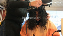Charger l&#39;image dans la galerie, 7116 MariamM 4 permed haircut and forward blow styling