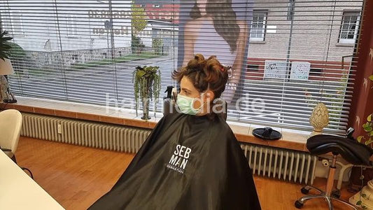 1050 211104 Livestream 4,5 hours MarieM bleaching, haircut, shampoo