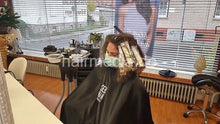 Charger l&#39;image dans la galerie, 1050 211104 Livestream 4,5 hours MarieM bleaching, haircut, shampoo