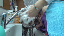 将图片加载到图库查看器，8401 MashaRed forward shampoo hairwash and blow style in barbershop by female barber JelenaB